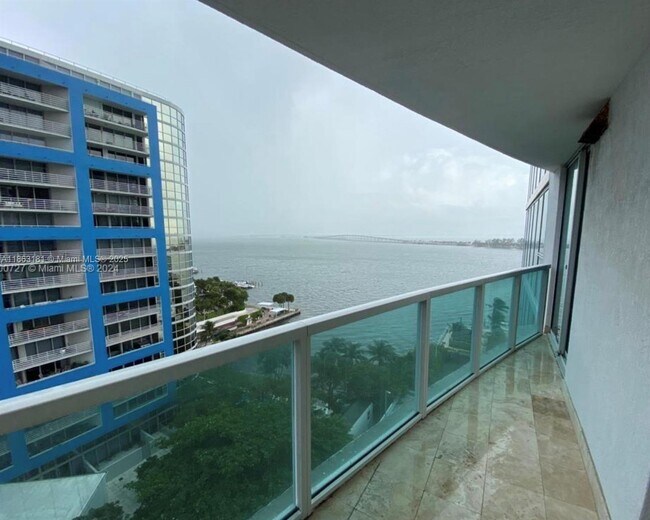 Building Photo - 2101 Brickell Ave