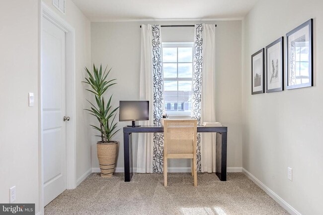 Building Photo - 171 Schyrock Dr