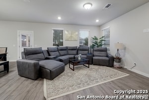 Building Photo - 724 Ft Leonard