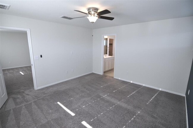 Building Photo - 10612 Harwood Overlook Cove