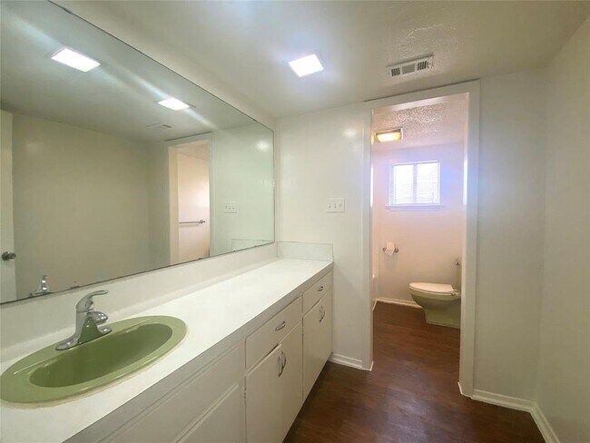 Building Photo - 602 Hammack Dr