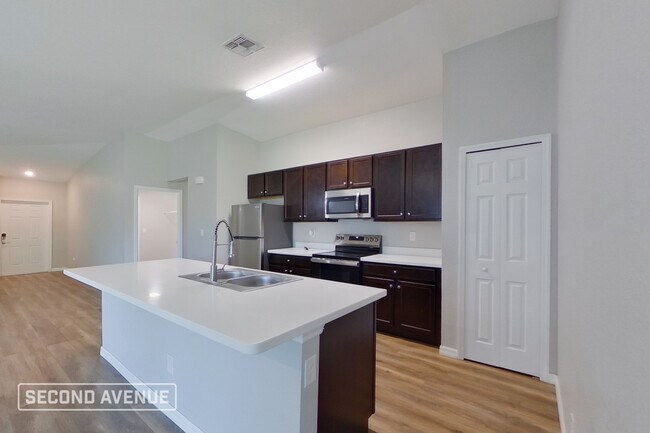 Building Photo - 3502 19th St SW