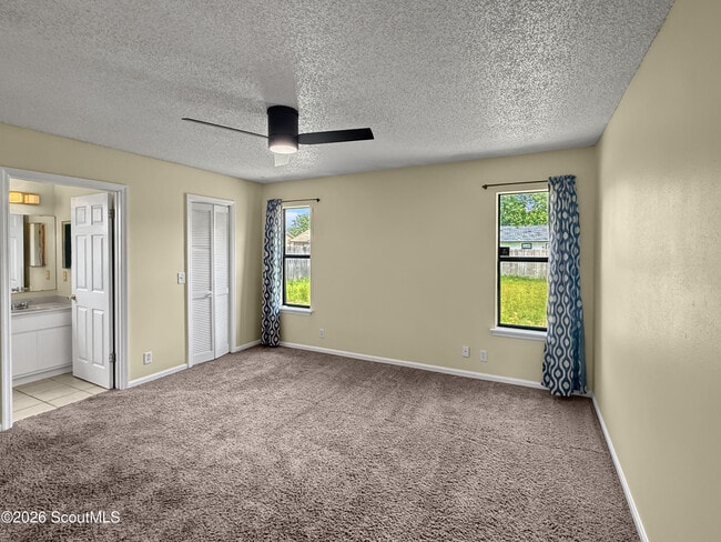 Building Photo - 136 Cherry Point Dr
