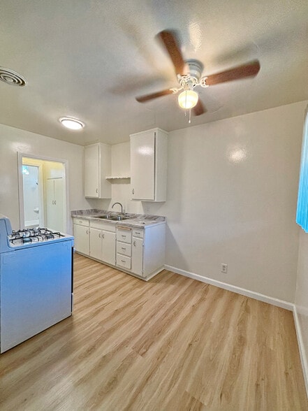 Primary Photo - 1107 W Highland St