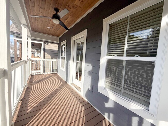 Building Photo - 4-Bedroom HOA Home with Pool Access Near Downtown Cookeville