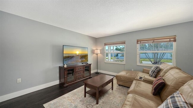 Building Photo - 3507 Pinecrest St