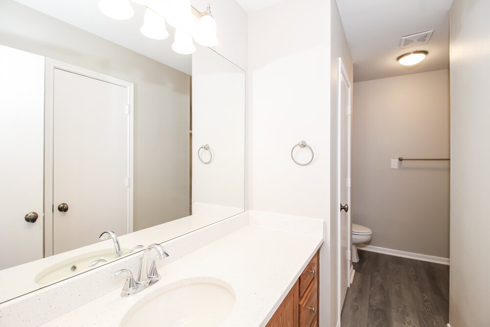 Building Photo - 825 Cruise St