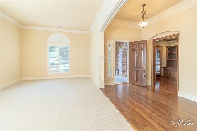 Building Photo - 1053 Sir Lancelot Cir