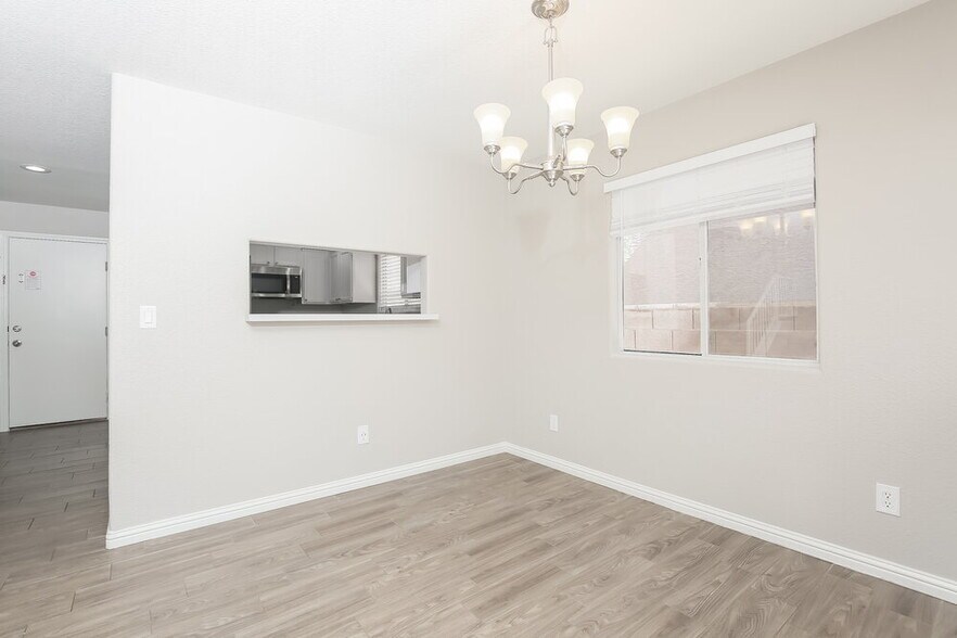 Building Photo - 5468 Mercantile St