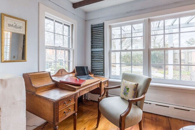 Building Photo - 21 Mugford St