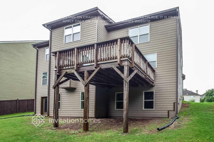 Building Photo - 3690 Falling Leaf Ln