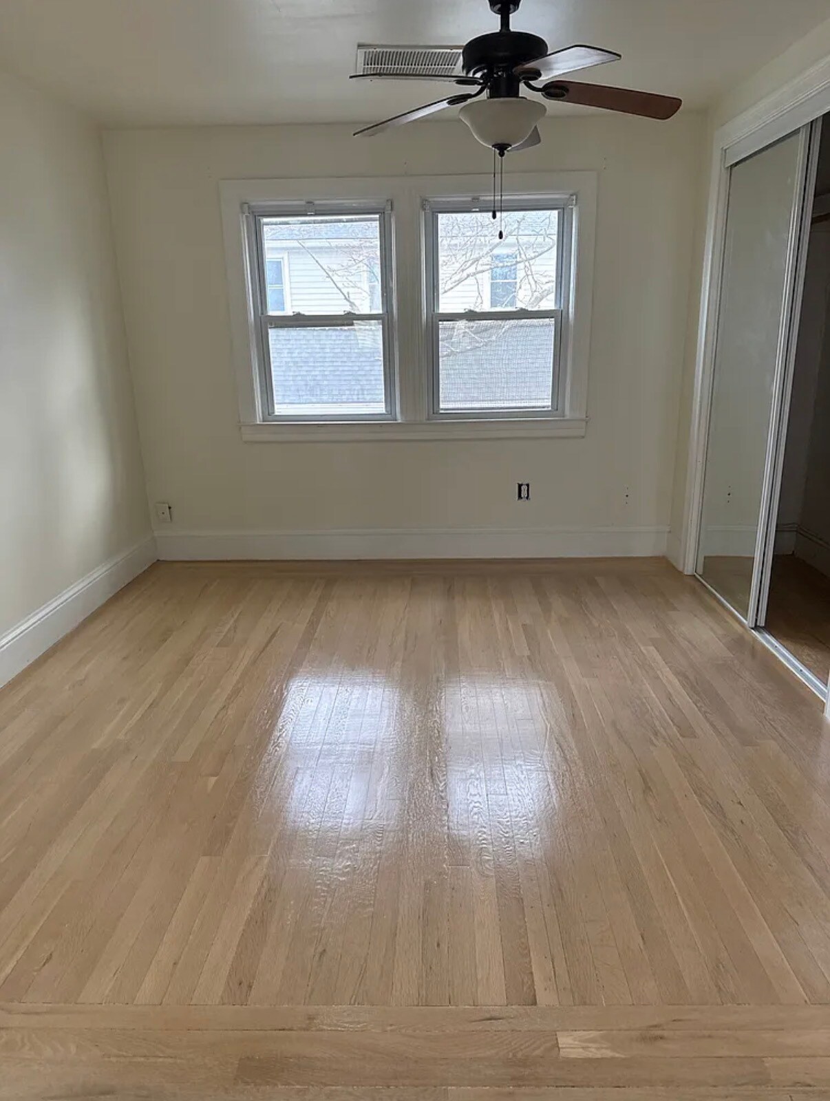 Building Photo - 14 Mink Rd