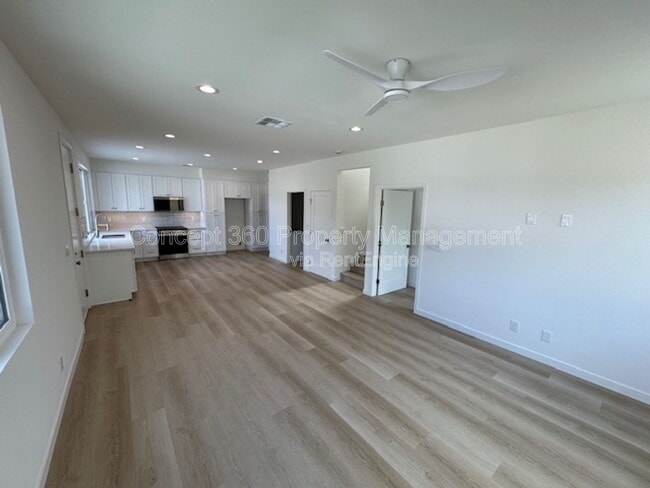 Building Photo - 6168 Briercrest Ave