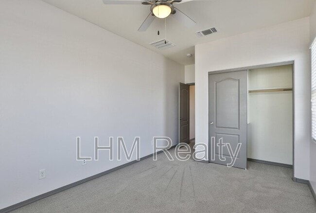 Building Photo - 3156 E Austin Dr