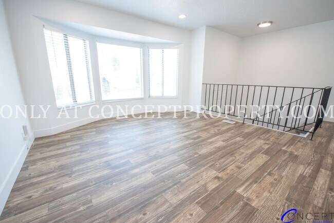 Building Photo - Newly Remodeled 5-Bedroom Home | 2-Car Gar...