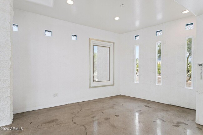 Building Photo - 9267 E Diamond Rim Dr