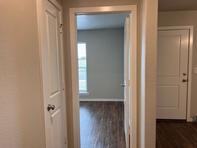 Building Photo - Available October 8th- in Upland West.
