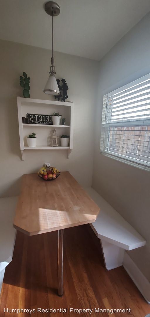 Building Photo - 3918-39245 Iowa St