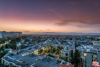 Building Photo - 13700 Marina Pointe Dr