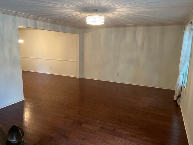 Building Photo - 2259 Augusta Ct