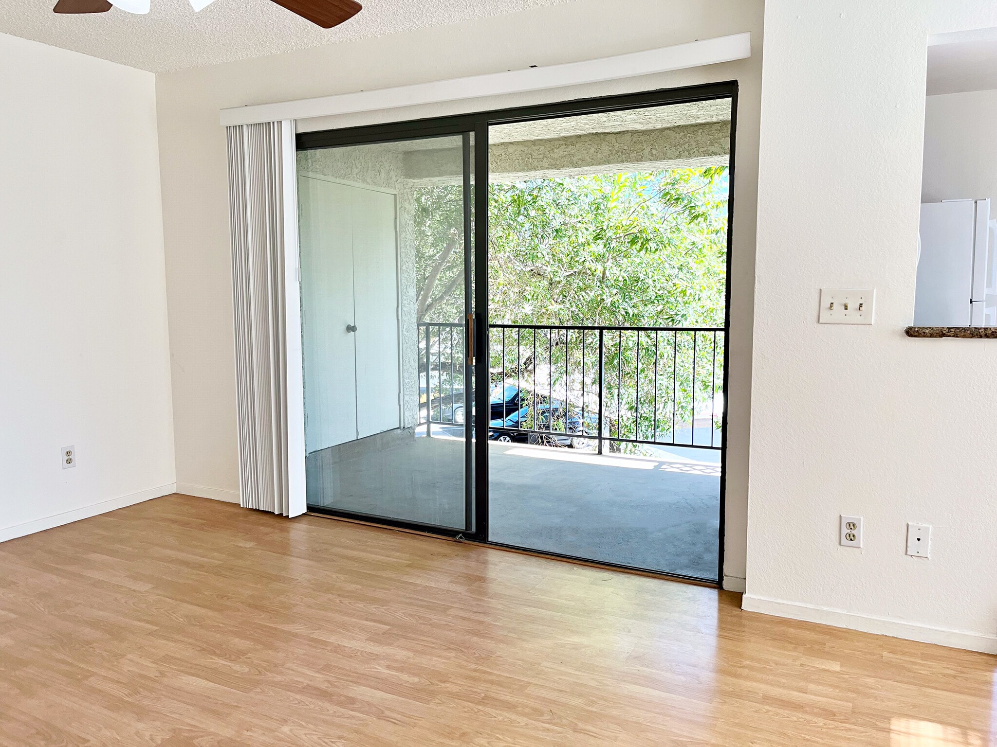 Building Photo - 4747 Nara Vista Way