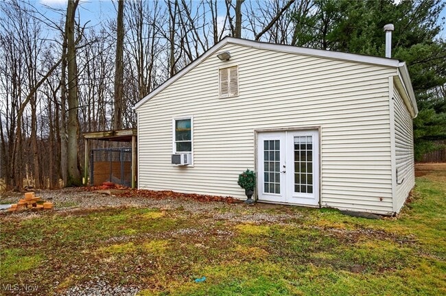 Building Photo - 3863 Wiltshire Rd