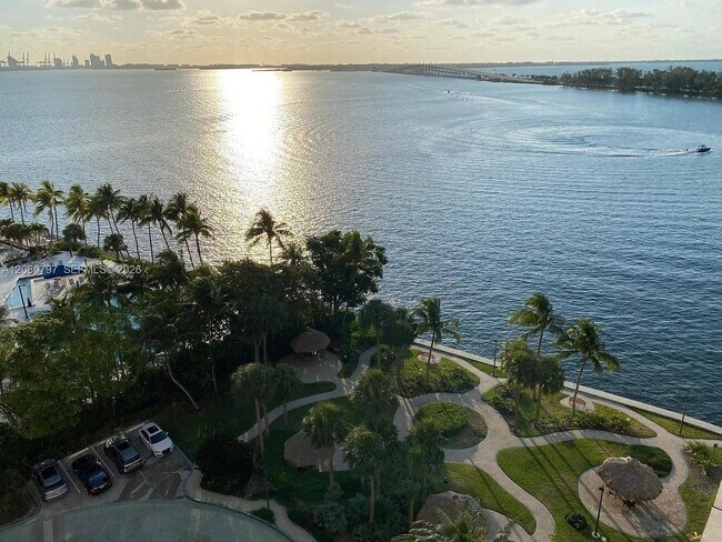 Building Photo - 2451 Brickell Ave