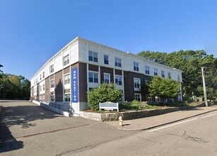 Building Photo - 20 Pond St