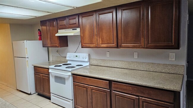 Building Photo - 15303 Gran Vista Dr