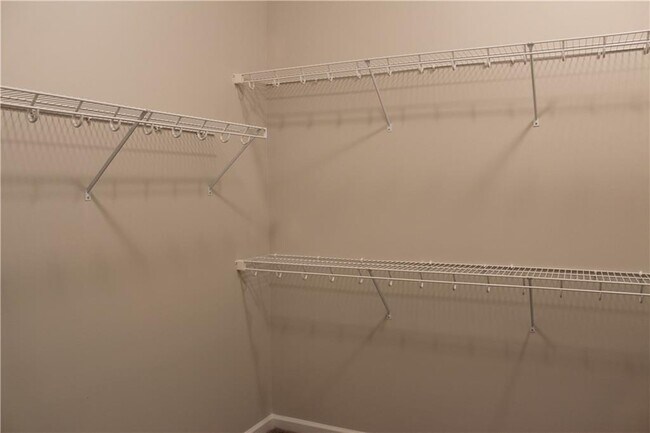 Building Photo - 4647 Molder Dr