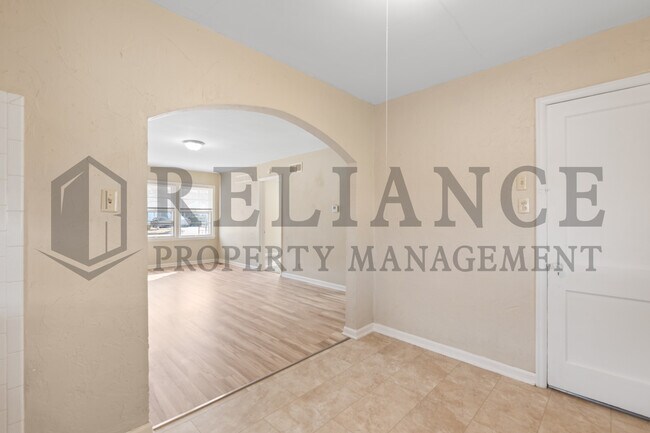 Building Photo - 1723 S Emporia Ave