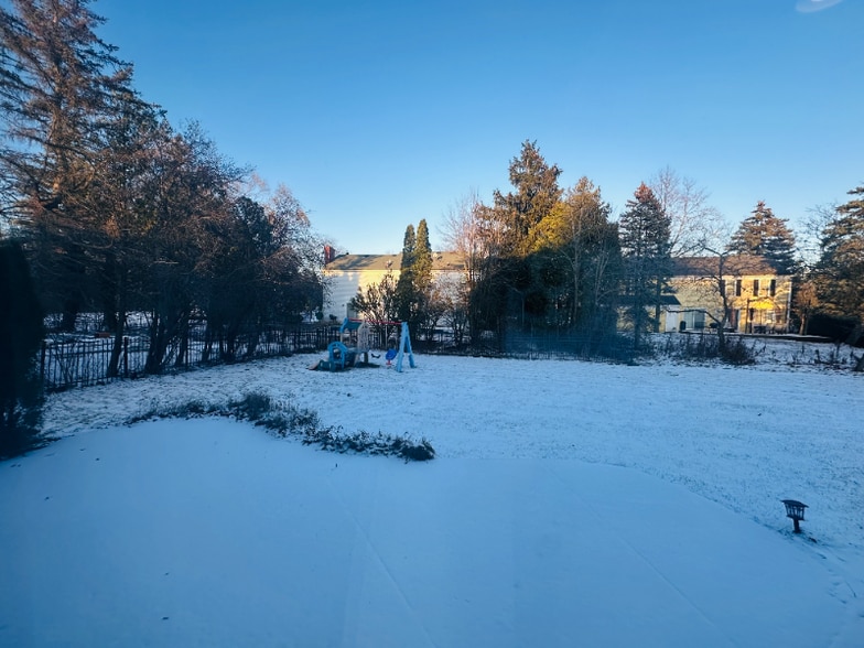 Building Photo - 5226 Cedarhurst Dr