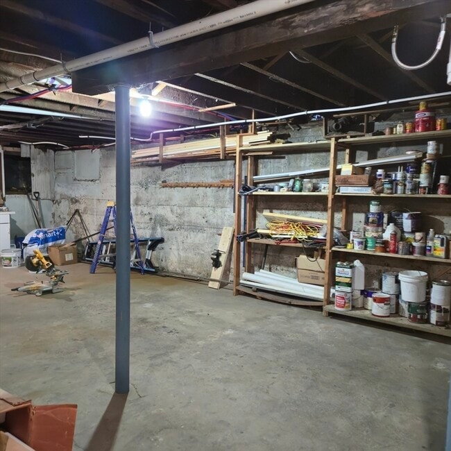 Building Photo - 22 Hope Ave