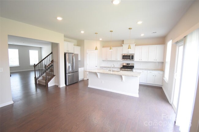 Building Photo - 12120 Ardrey Park Dr