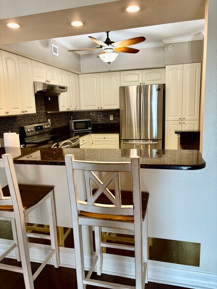 Building Photo - 4516 Seagull Dr