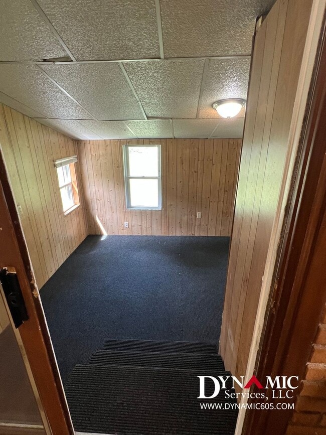 Building Photo - Updated 4 Bedroom, 2 Bathroom House By Augustana University