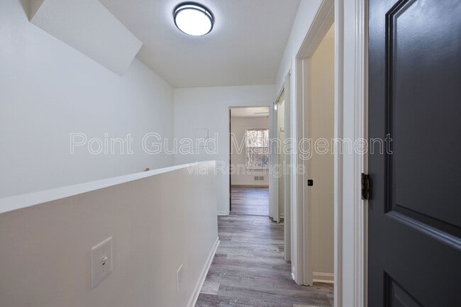 Building Photo - 955 Leroy St