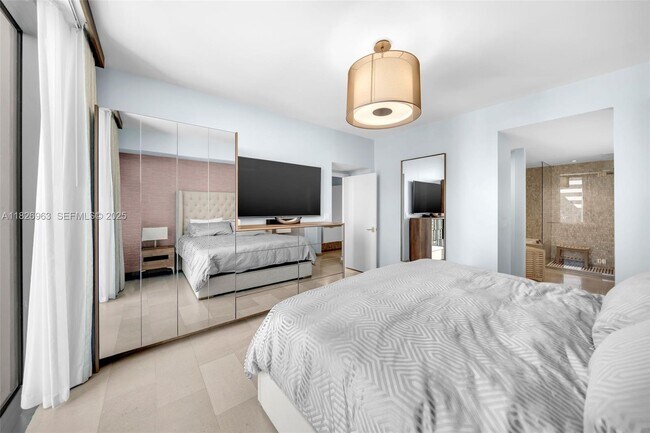 Building Photo - 88 SW 7th St