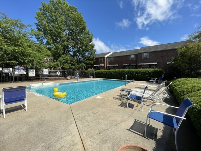 Building Photo - PRE-LEASING FOR AUGUST 7 2026!