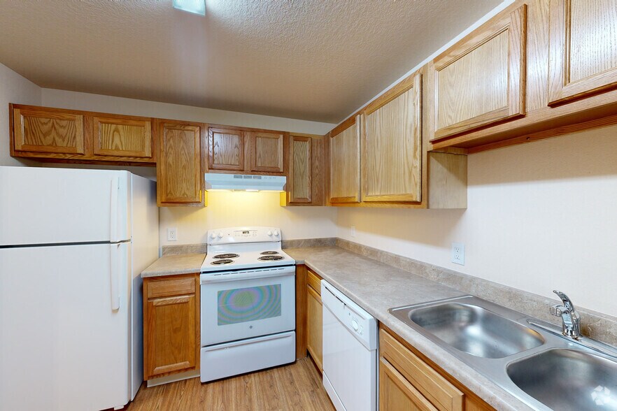 2BR, 2BA - 1,065SF - Vintage Place Retirement 55+-No Pets Allowed