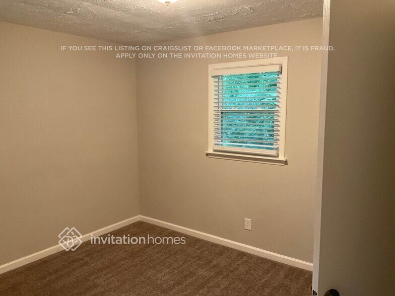 Building Photo - 590 Kenridge Cir
