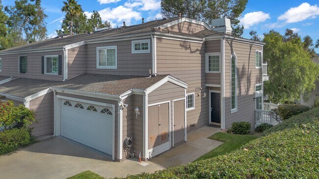 Primary Photo - 33212 Ocean Bright