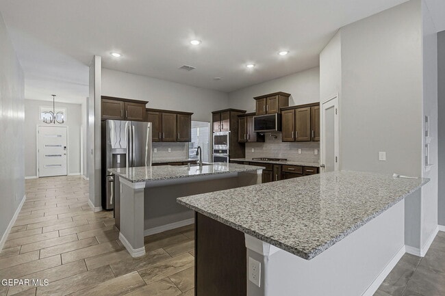 Building Photo - 15033 Imagine Dr