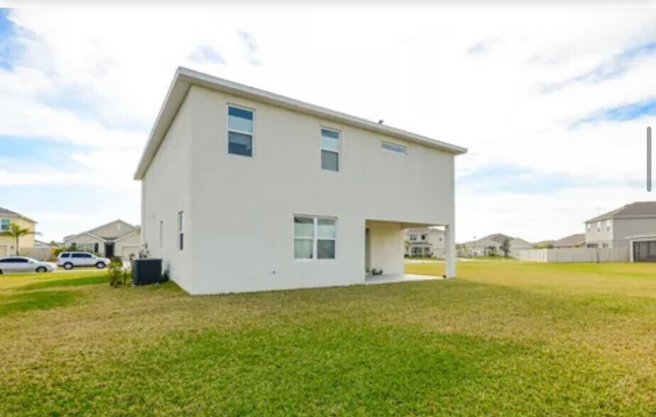 Back Of House - 10976 SW Tessili Way