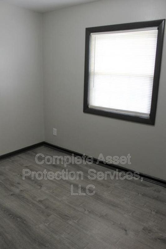 Building Photo - 7752 Catalpa Ave