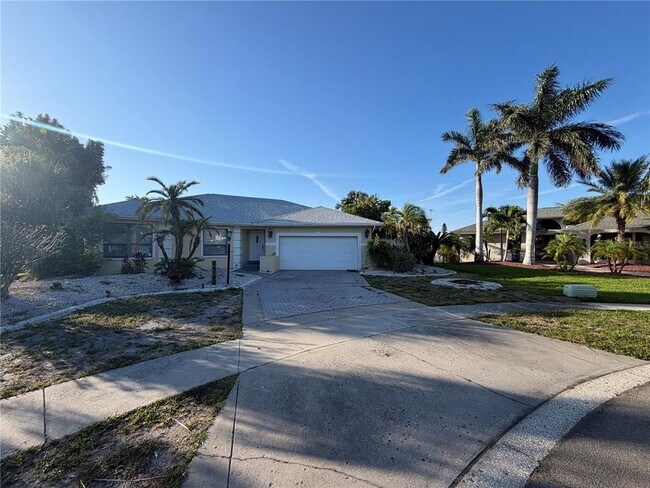 Building Photo - 6612 Black Fin Way