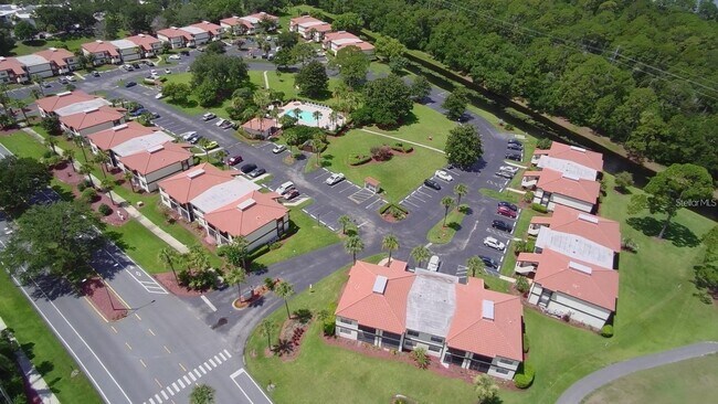 Building Photo - 6062 Willowpointe Cir