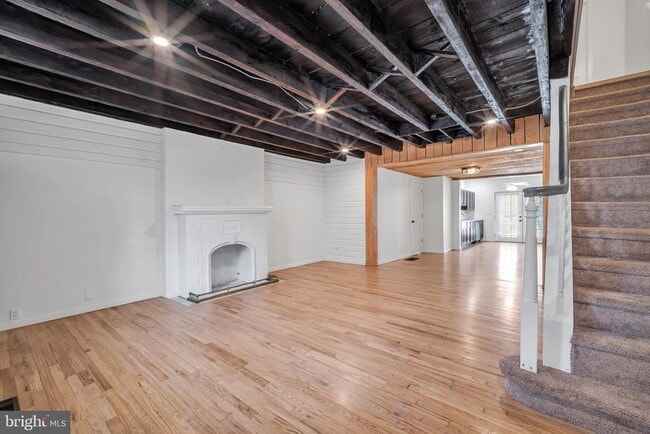 Building Photo - 125 Ford St