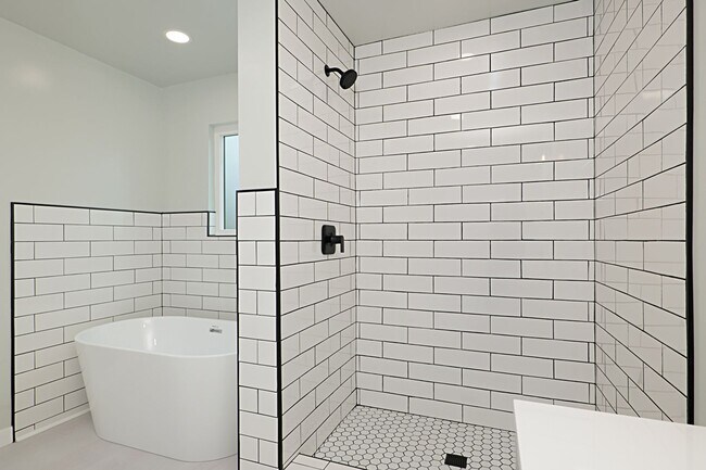 Building Photo - Large Corner Lot with a newly remodeled 2 bedroom 2 bathroom house!