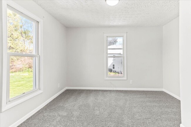 Building Photo - 436 Garfield Ave